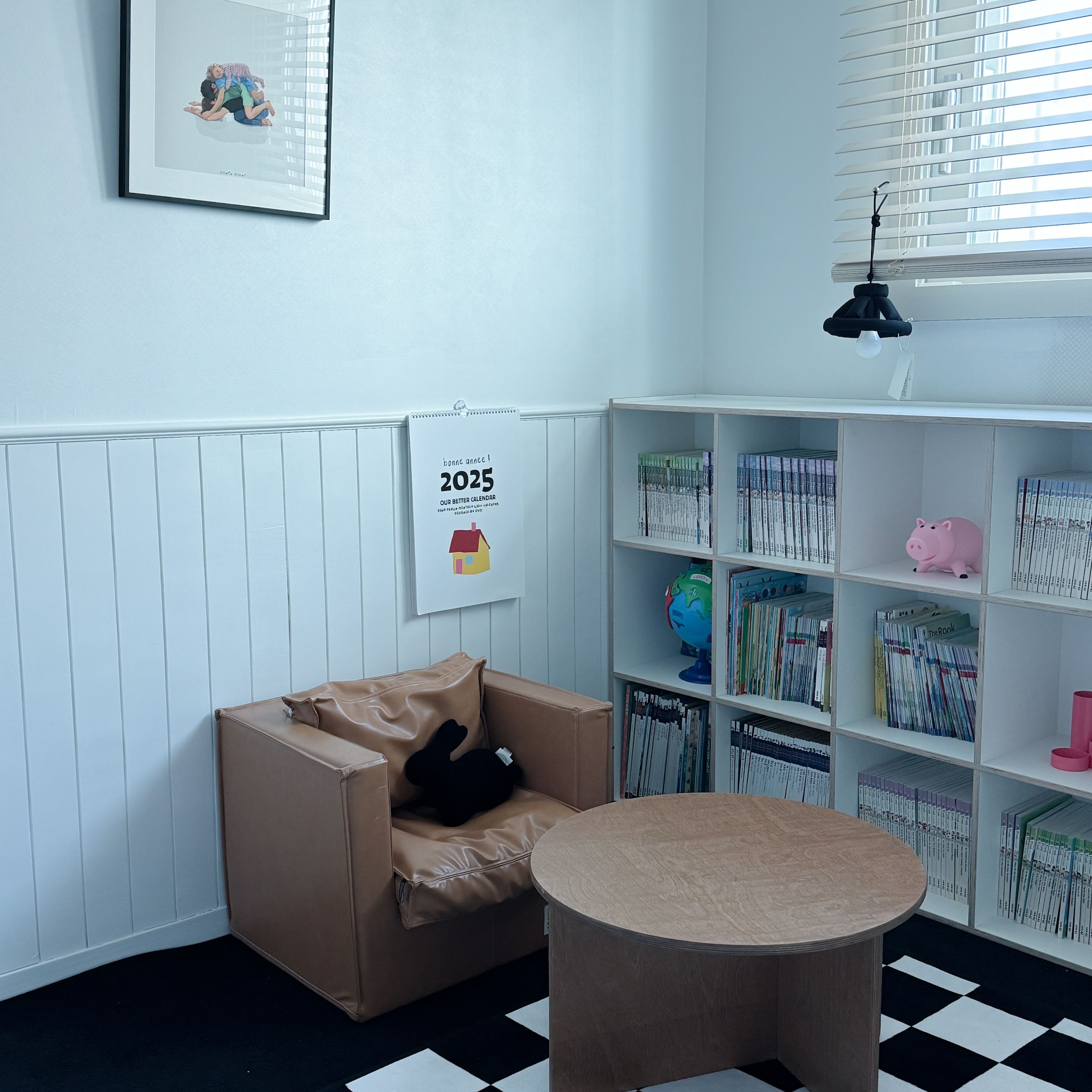 Nesting Round Coffee Table user photo