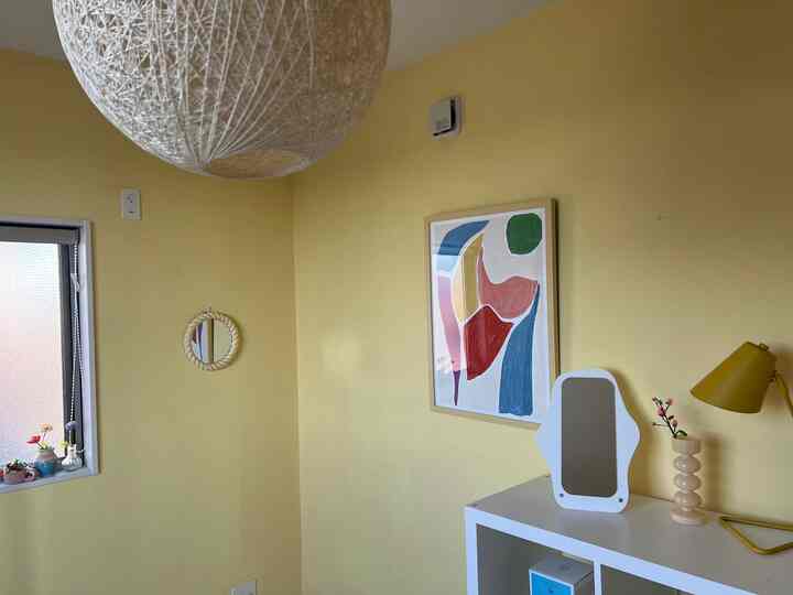 A room where nothing is functional yet. My favorite wall color. Just cute ☺️
#yellow #イエローインテリア
