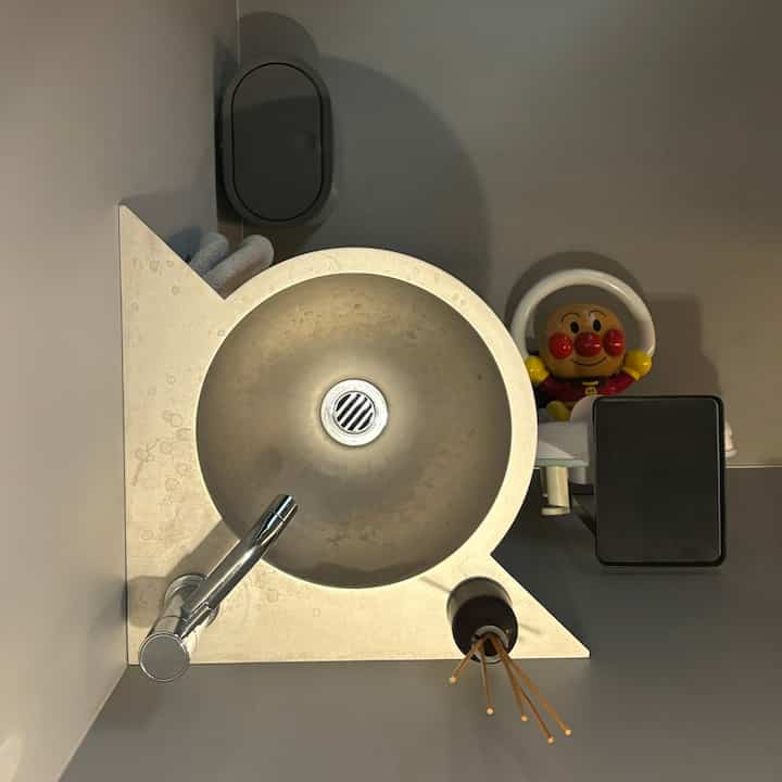 娘のトイトレが始まったのでtowerの補助便座スタンドを使用。
#tower
#山﨑実業
#トイトレ
#補助便座
#無印
#ikea