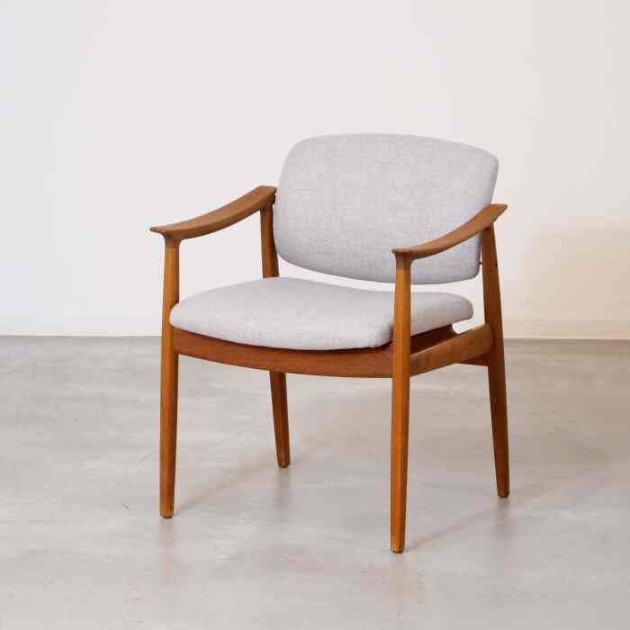 Tove & Edvard Kindt-Larsen アームチェア