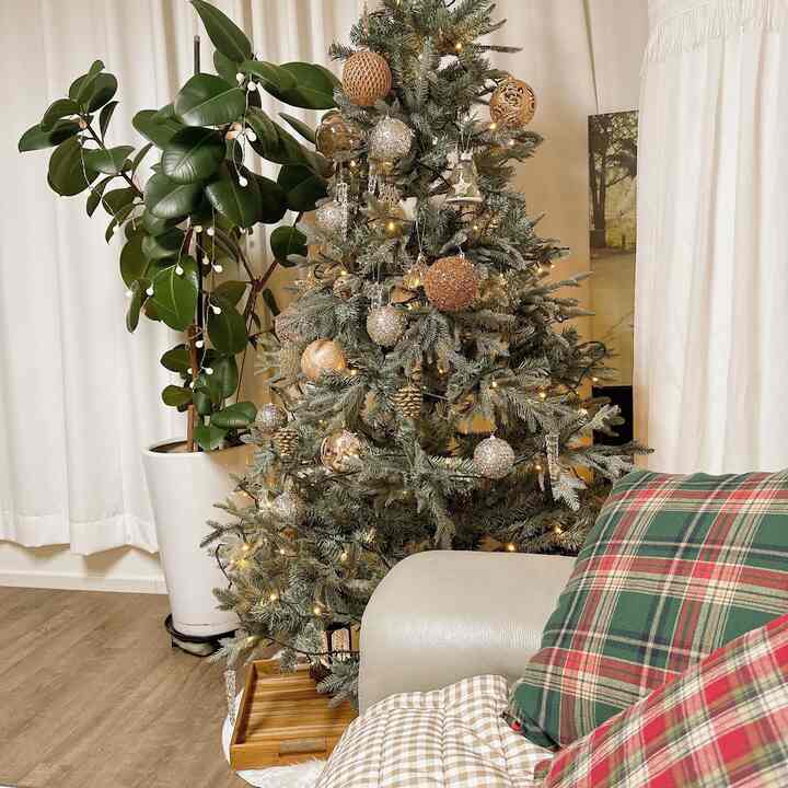 #크리스마스は毎年来て、毎年ときめく！ 
Christmas in last year, 

昨年は2人が、今年は3人が過ごすことになるクリスマスはさらにときめく中☃️❤️💚🎄🌲

#クリスマスインテリアver。 2025 Coming Soon! 


#merrychristmas #크리스마스소품 #크리스마스데코 #크리스마스거실 