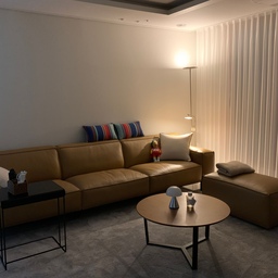 3개월을 고민한 소파.. 잘 골랐다 🛋️
조명 러그까지 설치 완료 💡
#신혼집인테리어 #거실인테리어 #집꾸미기 
#깔끔한인테리어 #홈스타일링 #알로소소파 #알로소보눔 
#livingroomstyling #오늘의집집들이