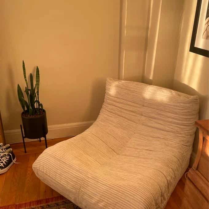 Soaking up the sun in my little relaxation corner! ☀️✨ This spot is my favorite escape for some well-deserved downtime. #SunnyVibes #CozyCorner #RelaxationStation #LoungeChair #MidCenturyModern #IndoorPlants #Togodupes #Togo