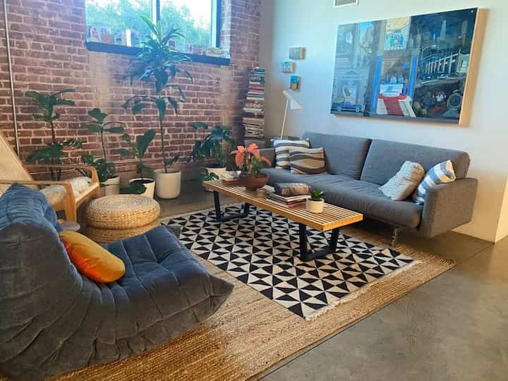 Embracing the beauty of maximalism in my living room! 🎨✨ Every corner is a celebration of color, texture, and personality. Living life to the fullest! #Maximalism #BoldDecor #LivingRoomInspo #Togo #Togodupes #MidCenturyModern #SectionalSofa #IndustrialDecor