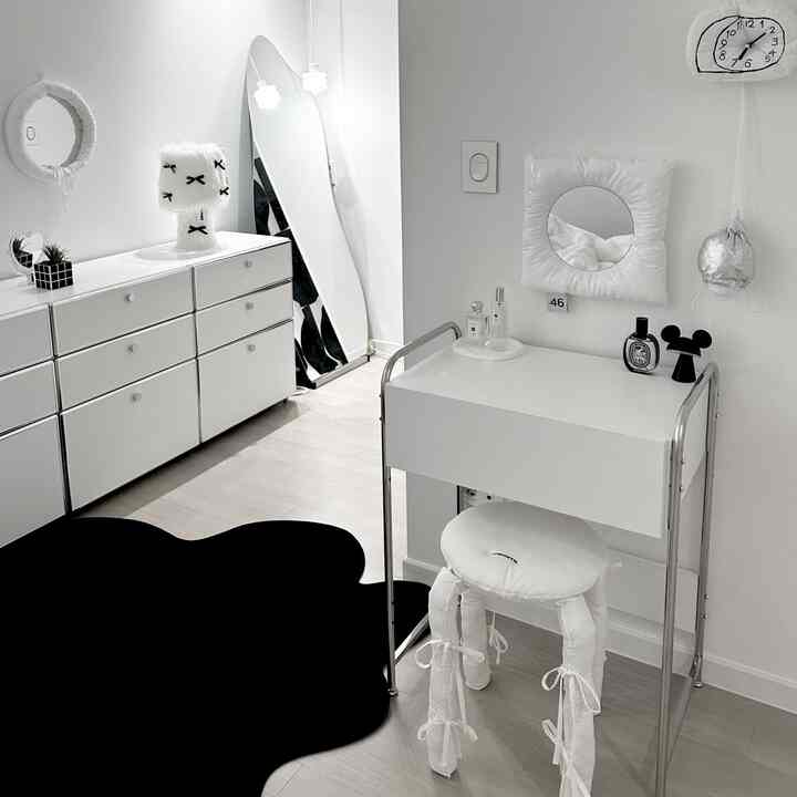 silver hanging lampを使ったコーディネート 1