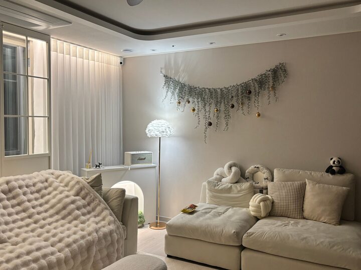 short form carousel card thumbnail