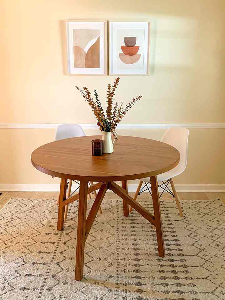 Scandi vibes on my dining table! 🌿✨ Minimalist design meets cozy charm. Loving this clean and stylish aesthetic! #ScandiDecor #HomeInspo
#RoundTable #MidCenturyModern #ScandiDecor #Hermanmillerdupes 
