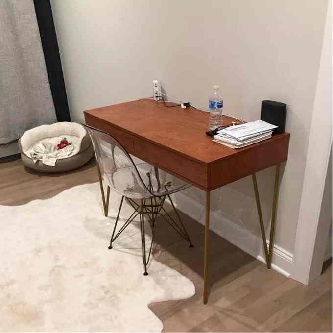 Obsessed with my reading desk and this stylish transparent chair! ✨📚 The perfect blend of function and flair! #WorkspaceGoals #HomeDecor #MidCenturyModern #AcrylicChair #MinimalistDecor #Hermanmillerdupes