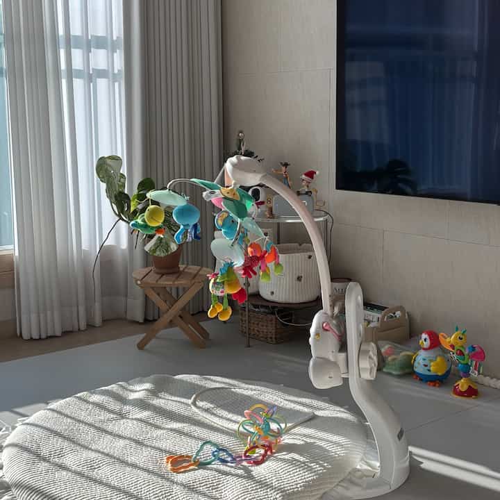  #육아소통 #청룡띠맘 #baby #아기있는집 #아기있는집거실 #아기있는거실 #장난감수납장 #장난감수납 #맞팔