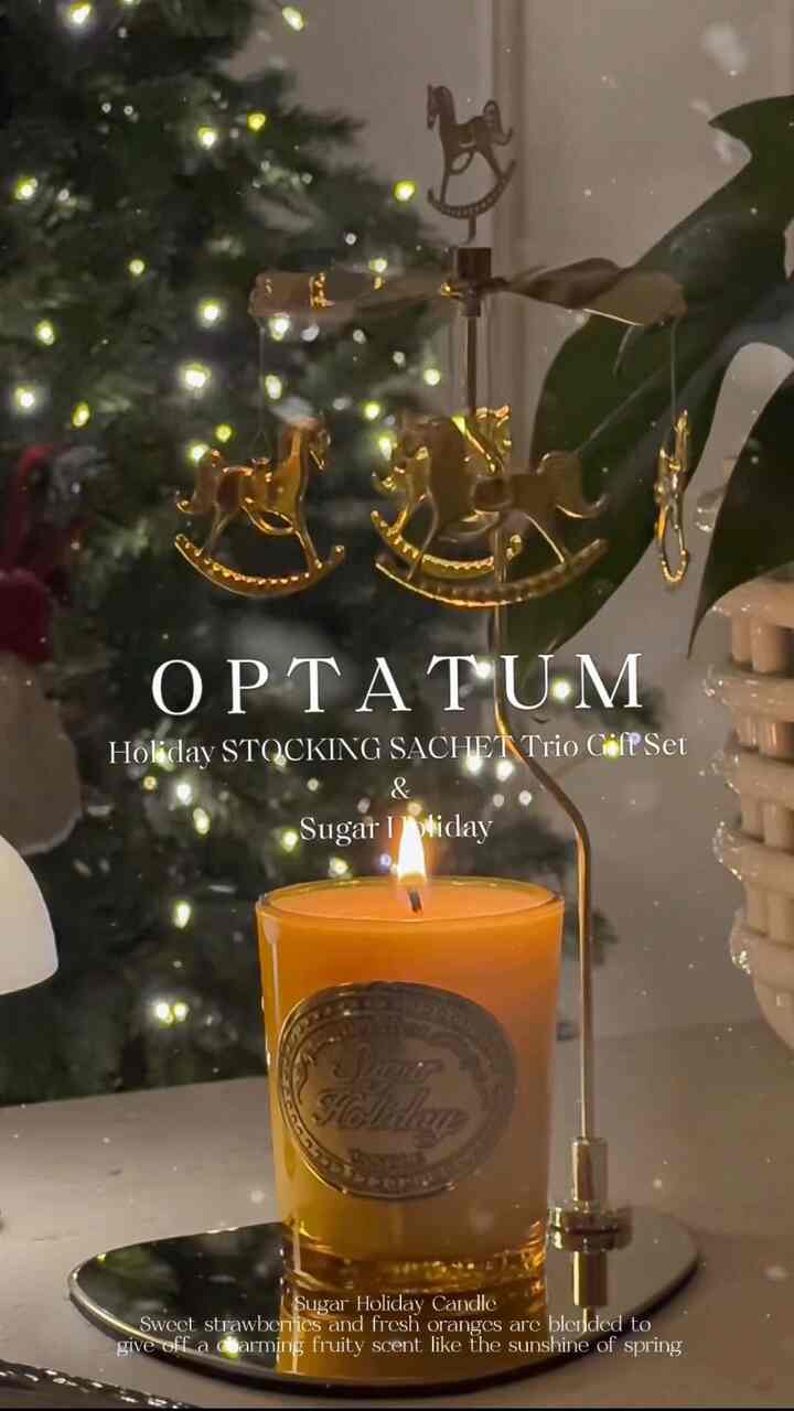 #今日からクリスマス 
ハ...私たちの家を飲む✨✨✨✨🎠🎠
昨夜オプタムキャンドルムードに酔って 
香りにぴかっとした夜🎠🧦🕯️
鼻極楽ガタ😜

🧦サンタソックスサシェセットに3つの方向 
- ホワイトサンシャイン、ウッドセージ、イノセントフェア 
3つの香りがとても好きで、
木に歩いてくれるので、リビングでいっぱいの香りが豊富です❤️💚
ツリーだけでなく、ワードローブや引き出しの中、 
車両用芳香剤として置くと、あえて 

キラキラで帰るキャンドル＆モビルセットは本物のオブジェみたいではないですか🎠🕯️
カルーセルを見ながらキャンドルマン😵‍💫

特にパッケージがとても美しい 
（ボックスも捨てないでください...🥹）
年末のプレゼントとしてもいいと思います🎁 


#オプタム #optatum #キャンドル #サシェ #年末プレゼントおすすめ 
＃サンタソックス＃トリック 
＃クリスマスプレゼント＃DIYキャンドル制作＃回転木馬キャンドル 
#キャンドルモービル #candle 
＃家の贈り物＃クリスマス小道具＃インテリアオブジェ 
＃オブジェ＃インテリアアクセサリー＃今日の私たちの家＃コンスープ記録