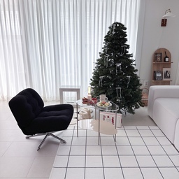 쇼룸같은거실에서 예쁜브런치🌲
#쇼룸인테리어 #거실인테리어 #거실테이블 #알루아테이블 #1인소파 #코듀로이소파 #워셔블러그 #에탄올난로 #크리스마스소품추천 #크리스마스데코 #크리스마스트리 #홈파티 #온더테이블 #홈브런치 #세임디머그 #양털부츠실내화 #한일카페트 #비스포크테이블 #트리리본 #크리스마스소품 #pe100트리 