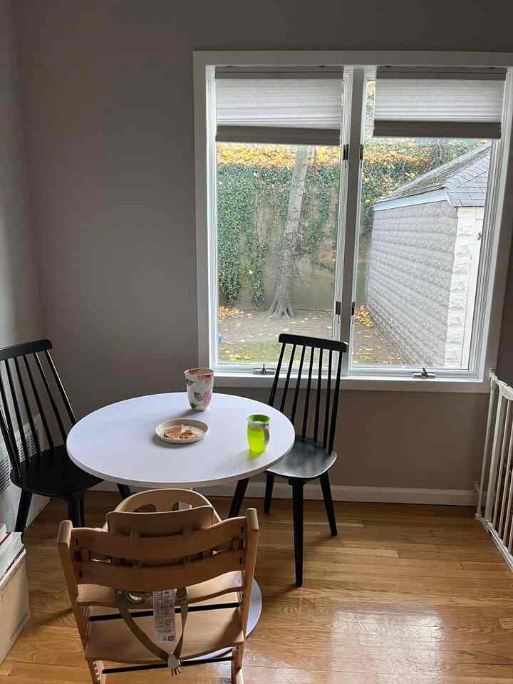 Creating memories in our family dining space—where laughter and great meals come together! 🍽️❤️ #FamilyTime #DiningGoals #DiningTable #ScandinavianDesign #MinimalistDecor