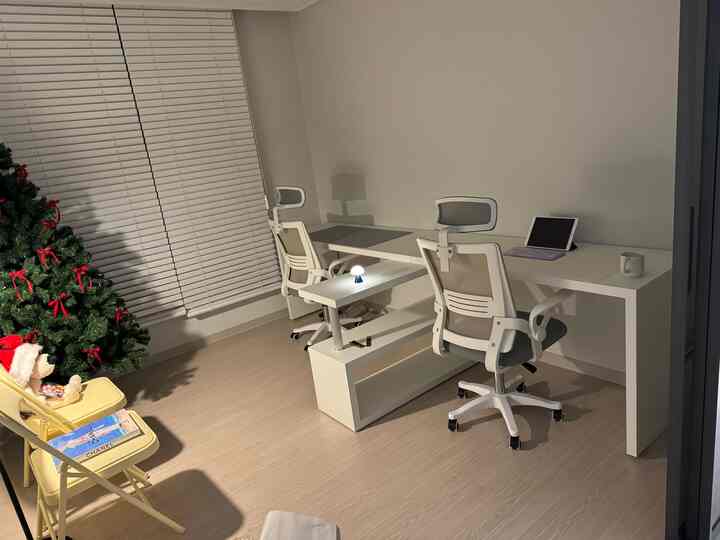 Pastel オフィスチェア［9色・2種］を使ったコーディネート 3