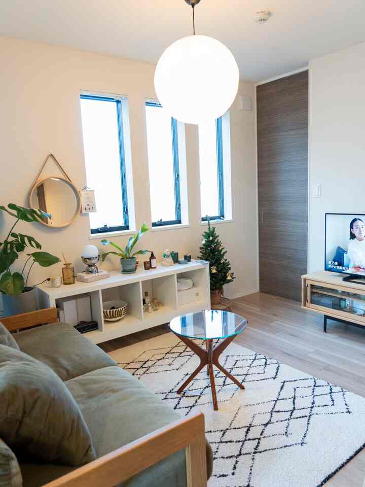 11畳のリビング！キッチン抜いたら9畳くらいのコンパクトなお部屋🙆‍♀️
#リビング #コンパクト