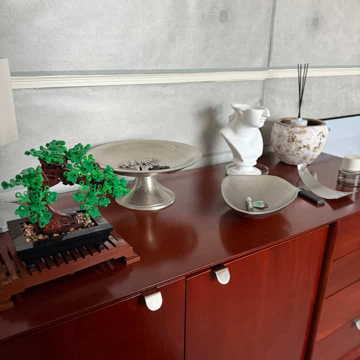 今年もあと10日。
そろそろ大掃除をしなくてはですね。
その年の汚れはその年リセットして気持ち良い年始を始めたいですね。
#リビングボート #ヴィンテージ家具 #チーク材