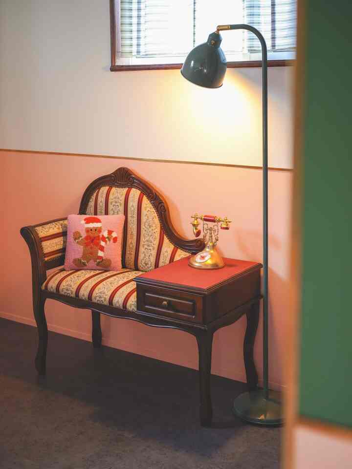 ウェス部屋にフロアランプを購入しました💡
テレフォンベンチで読書をするのにピッタリです📚

#フロアランプ #読書灯 #読書スペース 