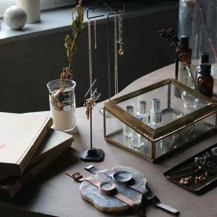 古物店で一目惚れしてしまったものは
つい買ってしまいます🛍️

#リノベーション #リノベーションマンション #リノベーション住宅 #リノベーション事例 #リノベーション記録 #リノベ事例 #マンションインテリア #マンションリノベ #マンションリノベーション #見せる収納 #飾る収納 #モールテックス #モールテックステーブル #アクセサリー収納 #アクセサリー収納ケース 