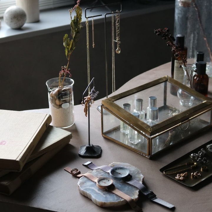 short form carousel card thumbnail