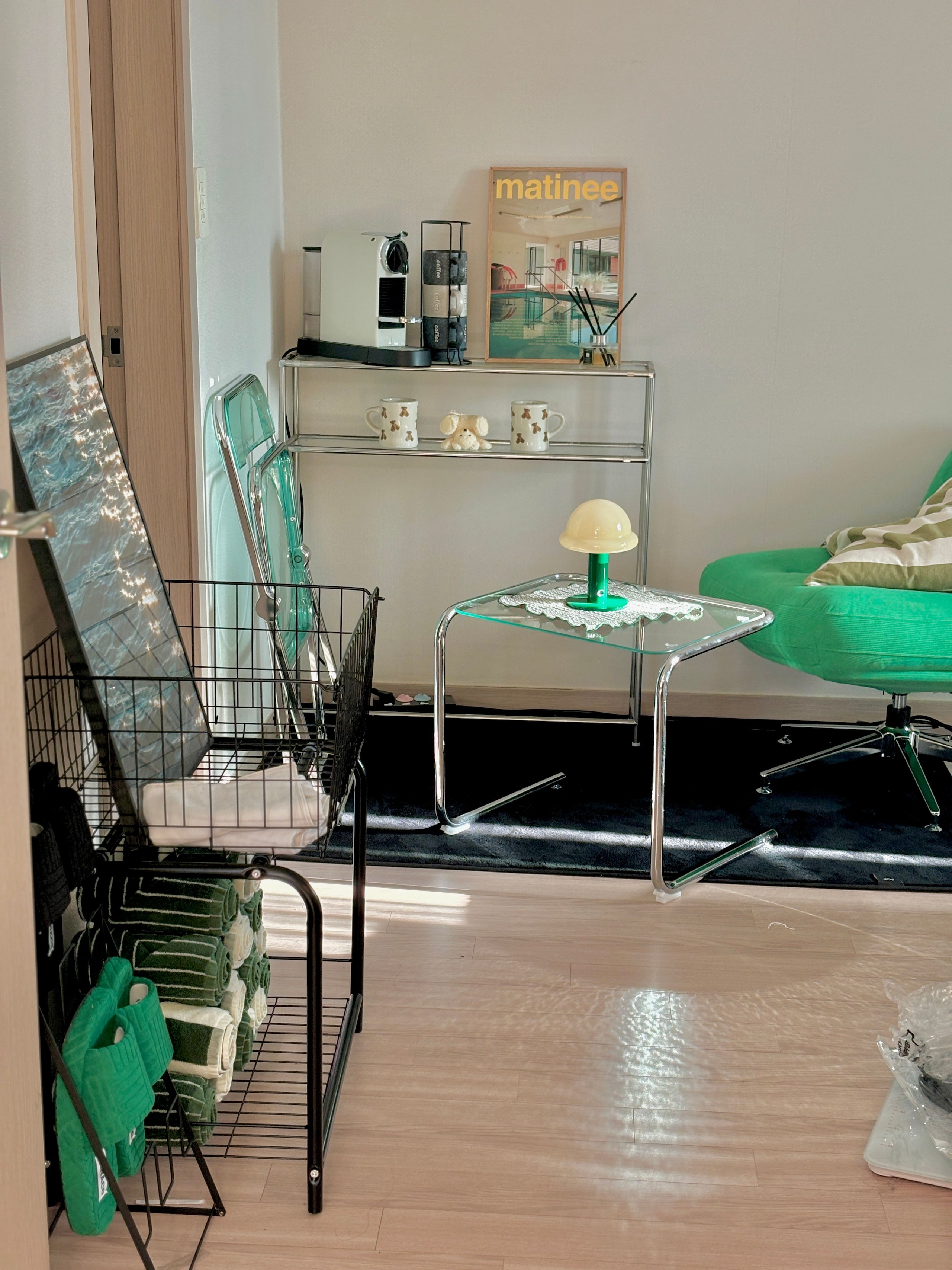 Minimal Rolling Wire Storage Cart user photo