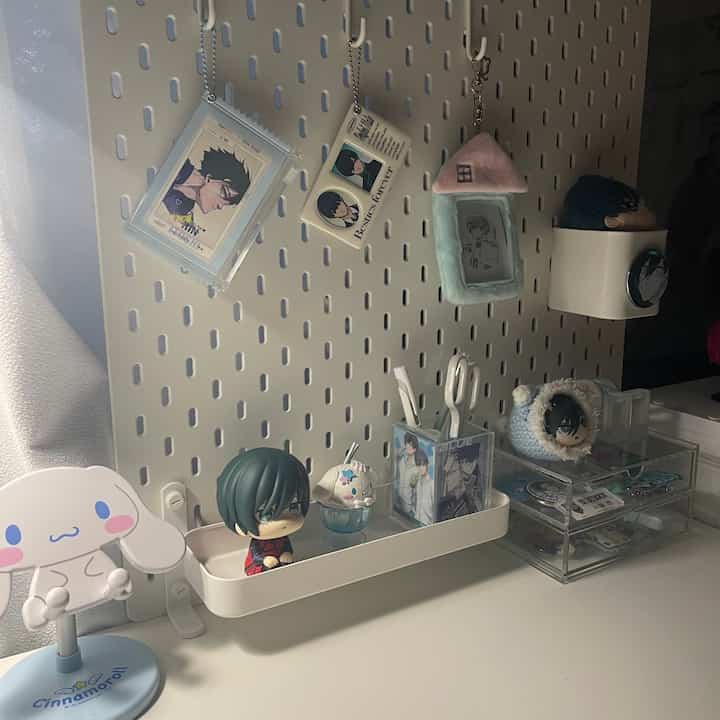 推しに囲まれたお部屋 #オタク部屋 #デスク #desk