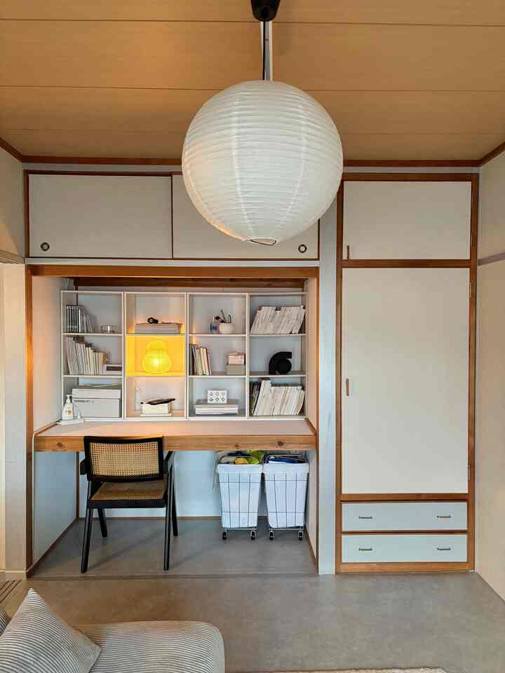 リビングの押入れはDIY!
壁紙貼ってニトリのカラボ入れてるよ♩

#インテリア#北欧インテリア#インテリア雑貨#二人暮らしインテリア #2人暮らし
#3dk賃貸 #3人暮らし#DIY #部屋紹介#ルームツアー#ホテルライク#韓国インテリア#ナチュラルインテリア#観葉植物#賃貸インテリア#3dk#団地#和室#築古#築古賃貸
