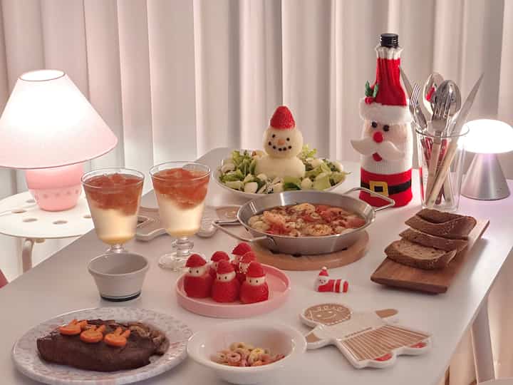 Tagged posts featuring Santa Ceramic Chopstick & Spoon Rest (3 Types) 2
