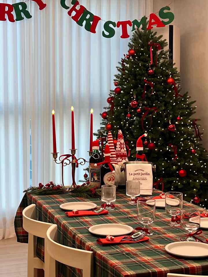 SELAMAT NATAL🎄
Akhir tahun pasti ramai 🥰
#Natal #홈파티 #집에서제일바빠 
#Meja Natal #와인 