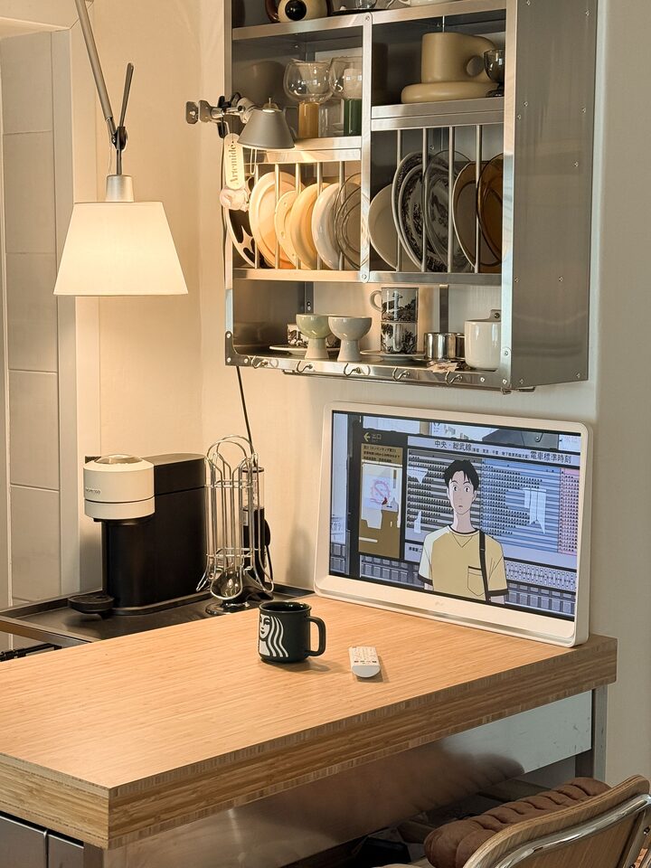 short form carousel card thumbnail