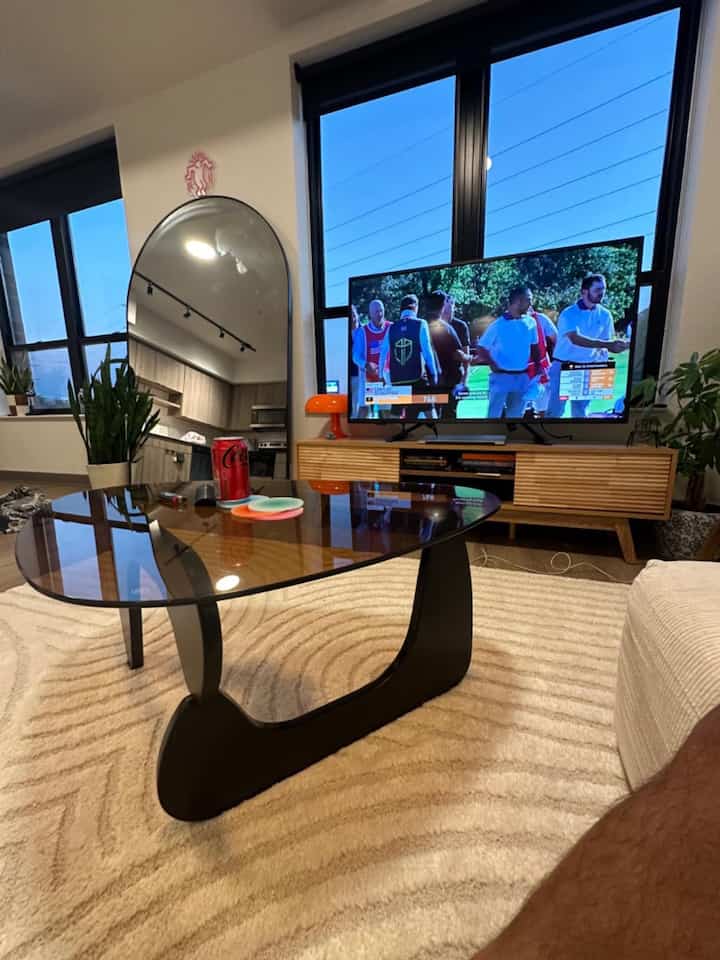 Mid-century modern vibes ✨ Loving this sleek glass coffee table that adds a touch of elegance to my space. Perfect for coffee chats and lazy afternoons! ☕💫 #MidCenturyModern #HomeDecor #StyleInspo #GlassCoffeeTable #MidCenturyModern #MinimalistDecor