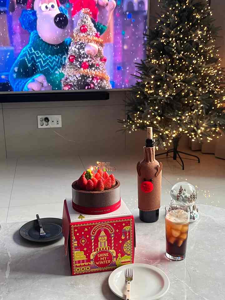 #홈파티에진심인편 #크리스마스케이크 #투썸플레이스 #스초생 

クリスマスにケーキがまた欠かせませんね～？
🍰❤️☃️🎄💚