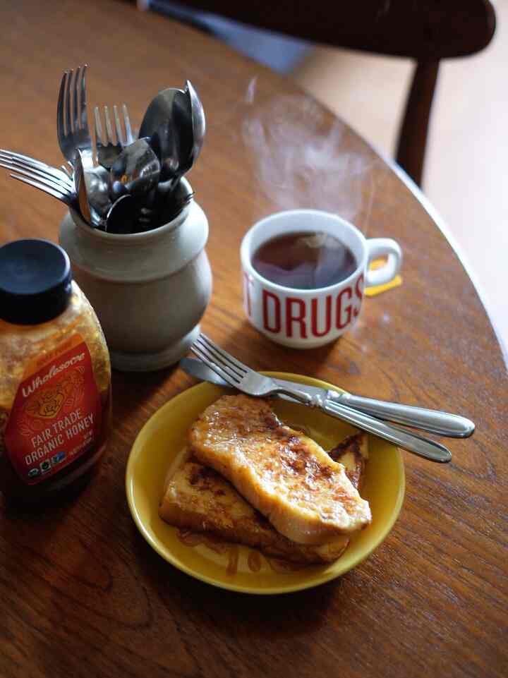 I recently bought an Iittala plate, it's just the right size and I think I'll be using it a lot. The color is cute too~

#iittala #teema #dish #rounddiningtable #dining #diningtable