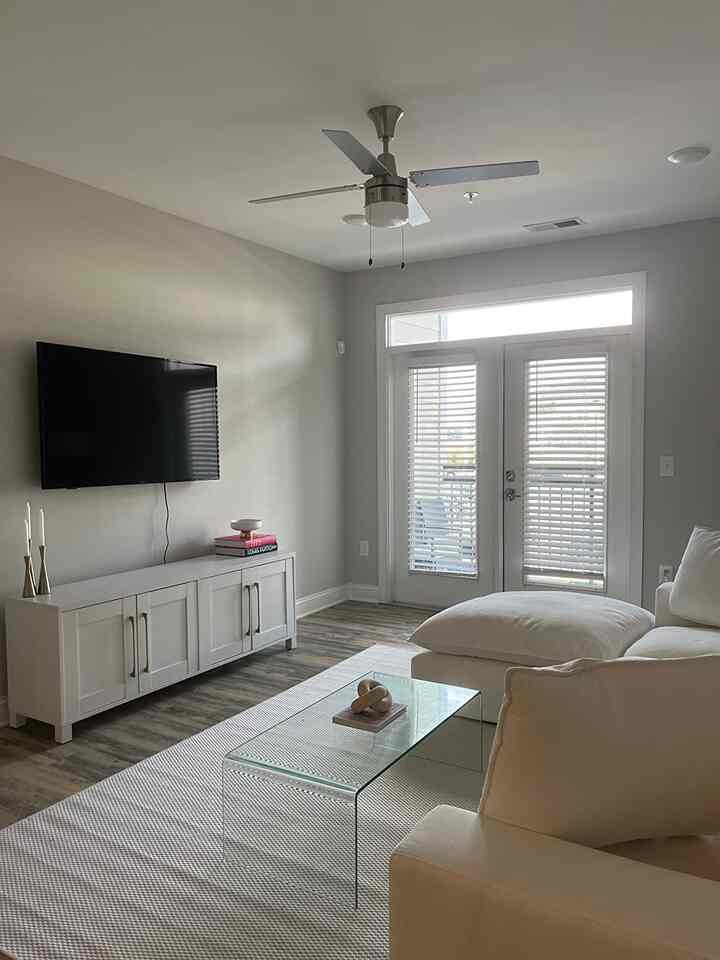 Bright and airy vibes in my white interior! 🤍✨ This sleek glass coffee table adds a touch of elegance while keeping the space open and inviting. Love the clean, minimalist look! 🛋️💎 #WhiteInteriors #GlassTable #HomeDecor #ModernLiving #GlassCoffeeTable #MinimalistDecor