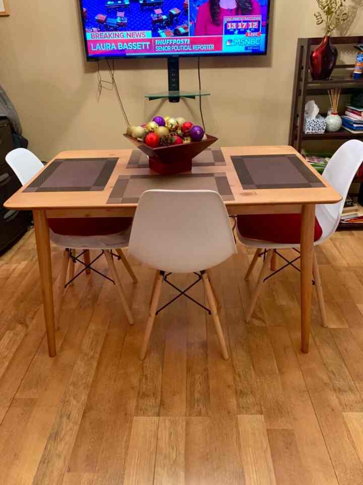 Cozy dining vibes with my beautiful wooden table set! 🍽️✨ Perfect for family meals and gatherings, it brings warmth and charm to my dining space. Here’s to shared moments and delicious food! 🪑❤️ #DiningRoom #CozyEats #HomeDecor #DiningTable #EamesChairs #ModernDecor