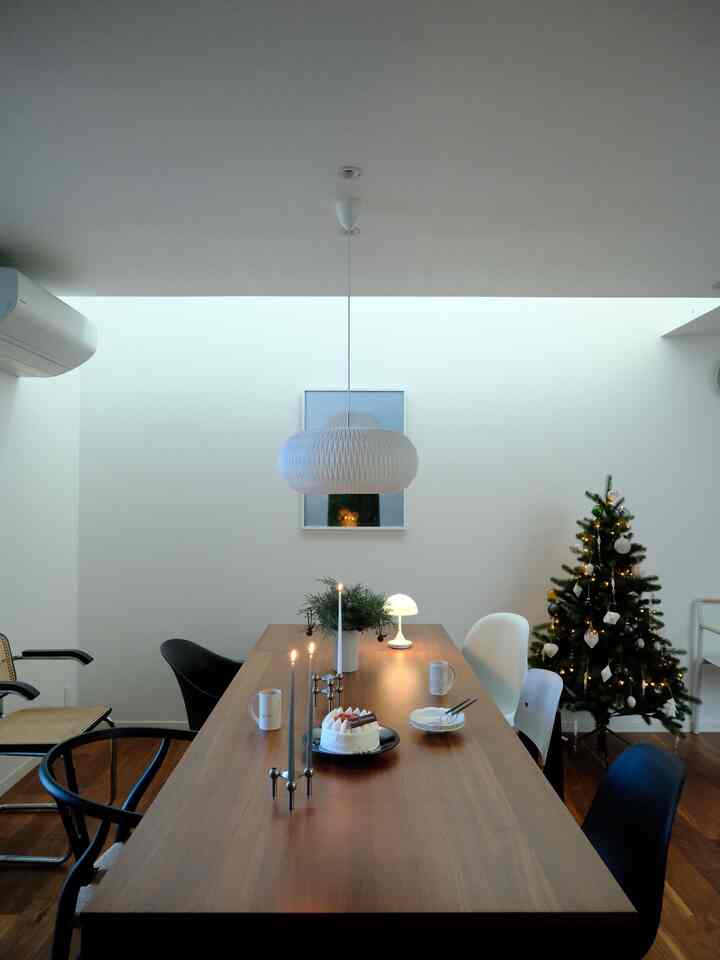 makan Natal
#Interior Nordik #北欧モダン #和モダン
#Makan #ダイニングテーブル
#kue natal
#desain interior #interior #dinning