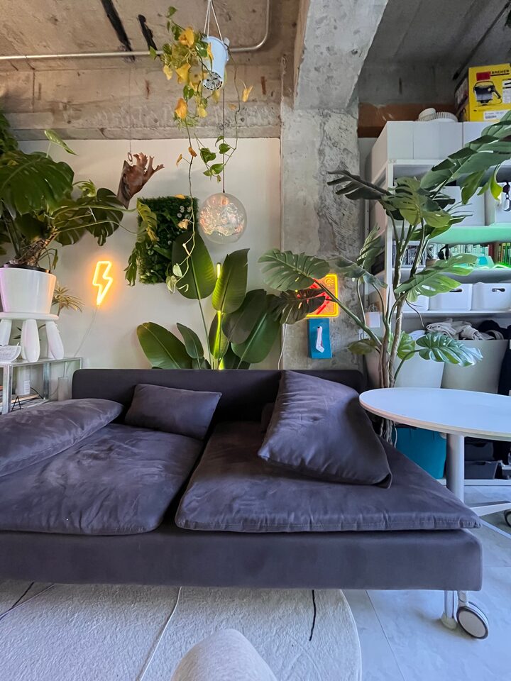 short form carousel card thumbnail