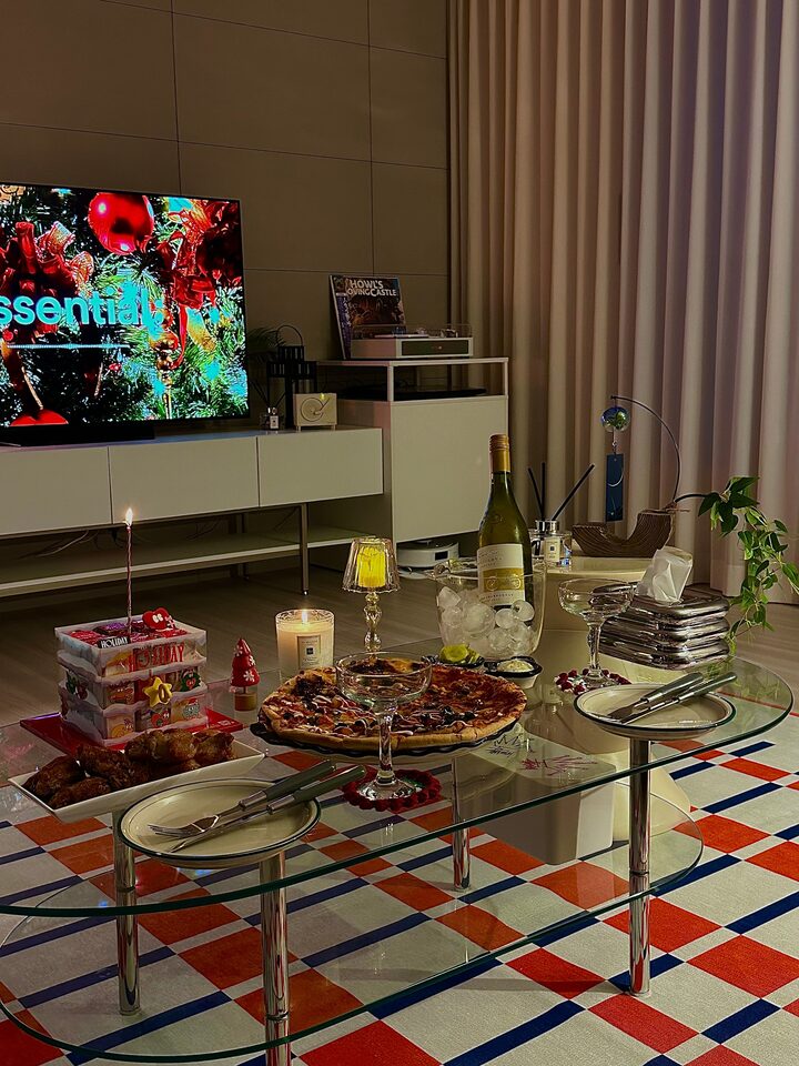 short form carousel card thumbnail