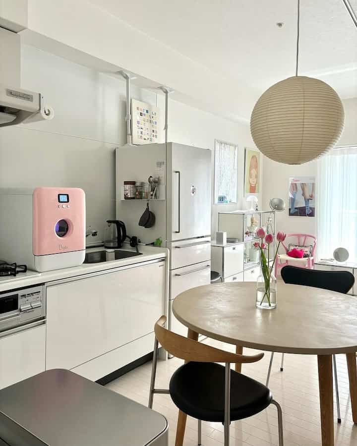 pencuci piring merah muda

#Mesin pencuci piring #ピンクインテリア #キッチンインテリア #ダイニングテーブル #丸テーブル #ch88 #ダイニングインテリア #イサムノグチ