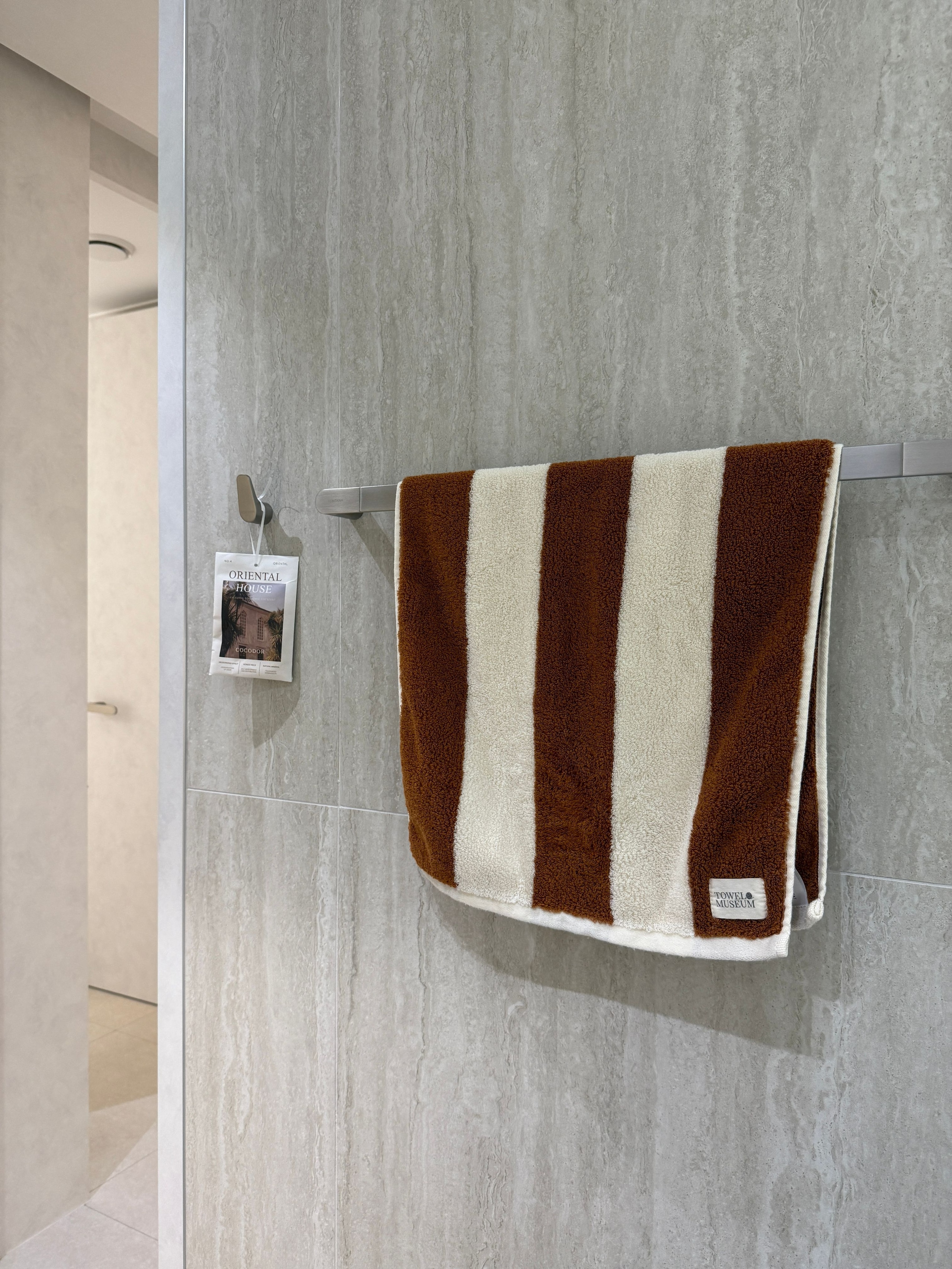 Premium Yarn-Dyed Grand Checkboard Cotton Towel (10-Pack) user photo