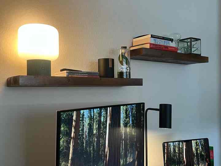Sleek and stylish! 🖤✨ Loving this modern home office with its perfect blend of black and wood tones. A workspace that inspires creativity and productivity! #HomeOfficeGoals #ModernDesign #WorkspaceInspiration