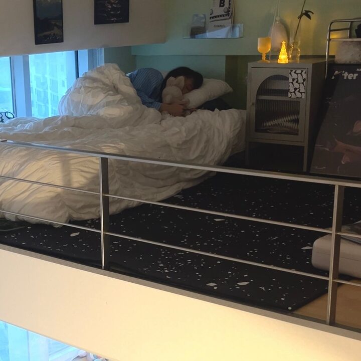 short form carousel card thumbnail