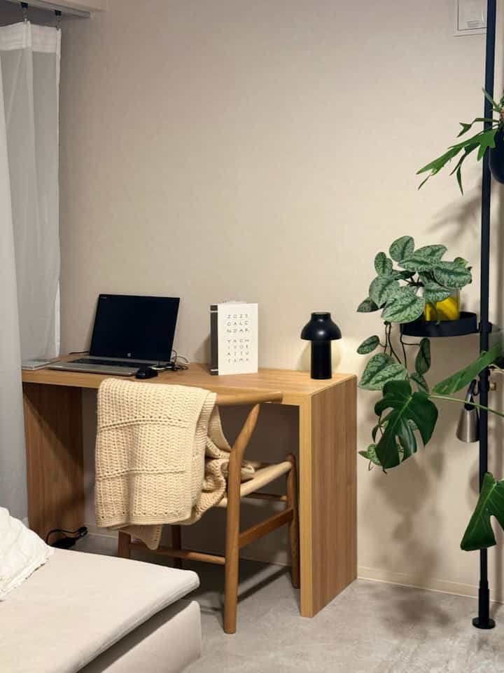 #デスクスペース #デスクワーク #カレンダー #2025カレンダー #木材インテリア