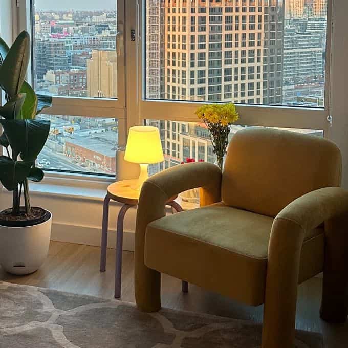 Stepping into sunshine with this gorgeous yellow velvet lounge chair! ✨💛 The perfect blend of comfort and style. #VelvetVibes #LoungeLuxury #Armchair #ModernDecor #CozyInterior