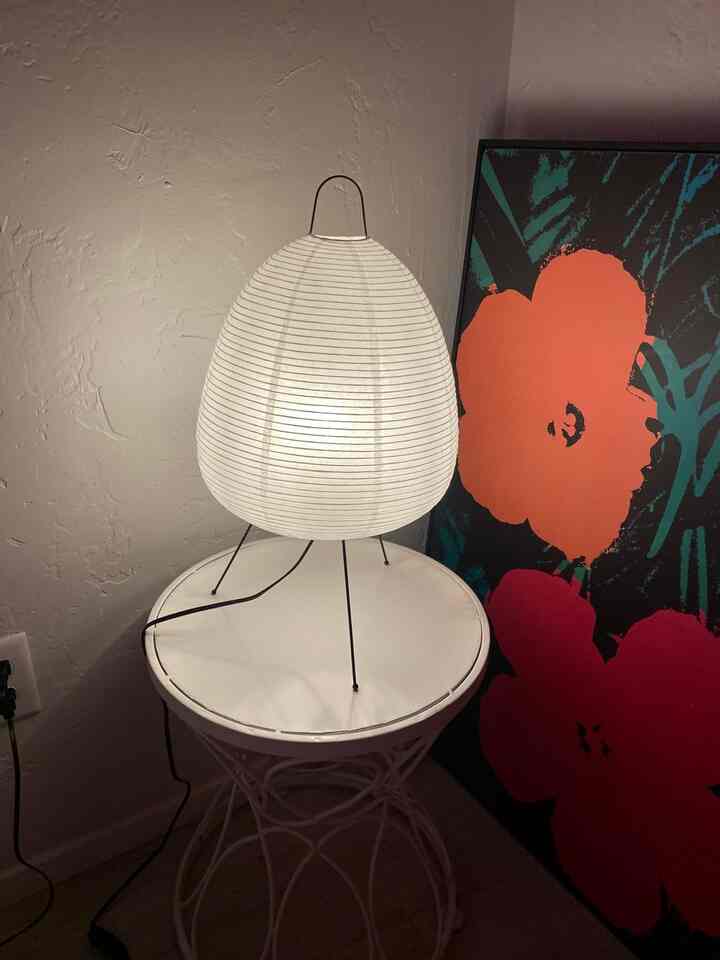 Balancing the elegance of this white moody table lamp with bursts of color from my favorite painting 🎨💡 A perfect blend of light and art! 
#ArtisticVibes #HomeDecor #TableLamp #ModernDecor #ShelfDesign