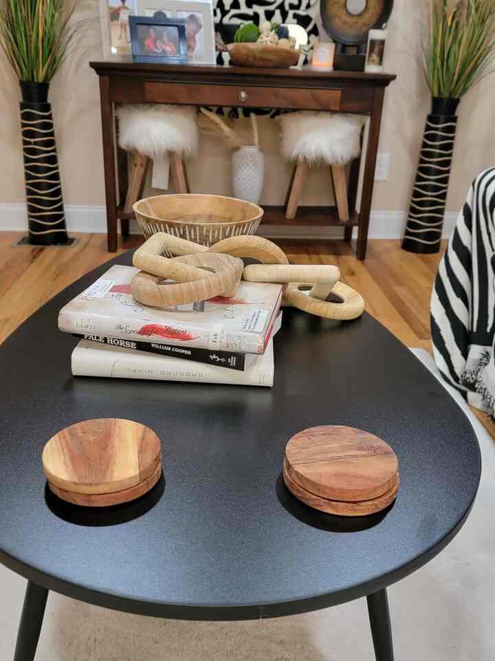 Mixing boho charm with a sleek black modern table for the perfect eclectic vibe! 🖤✨
 #BohoStyle #InteriorDesign #HomeSweetHome #CoffeeTable #ConsoleTable #ModernDecor