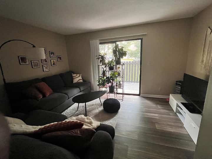 Where modern meets mid-century: embracing the bold beauty of black in my space! 🖤✨ 
#ModernMidCentury #HomeDesign #ChicInteriors #SectionalSofa #ModernLiving #ScandinavianStyle