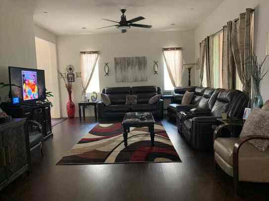 Classic sophistication with my leather sofa set against the warm tones of walnut flooring! Perfect blend of comfort and style 🛋️✨ 
#HomeDecor #LeatherLove #InteriorDesign