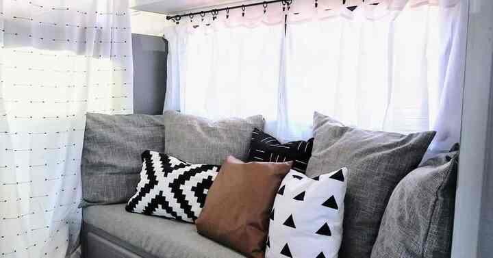<span data-sheets-root="1" style="color: rgb(0, 0, 0); letter-spacing: normal; font-size: 10pt; font-family: Arial;">Creating a cozy oasis with my soft cushions! There's nothing like snuggling up in style! 🛋️✨<br>#CozyVibes #HomeSweetHome #Comfort</span>