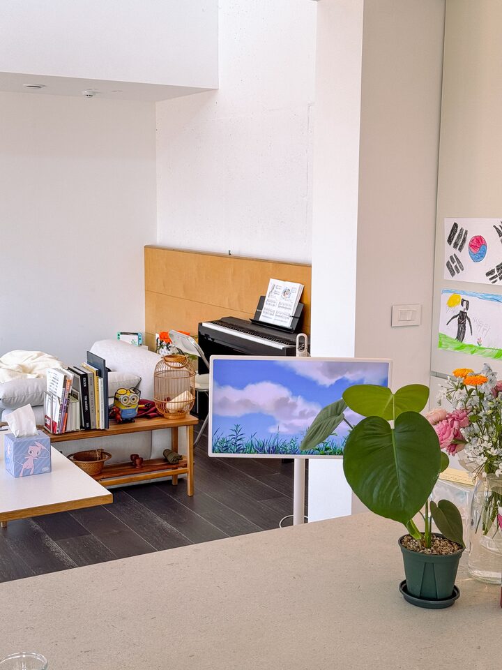 short form carousel card thumbnail