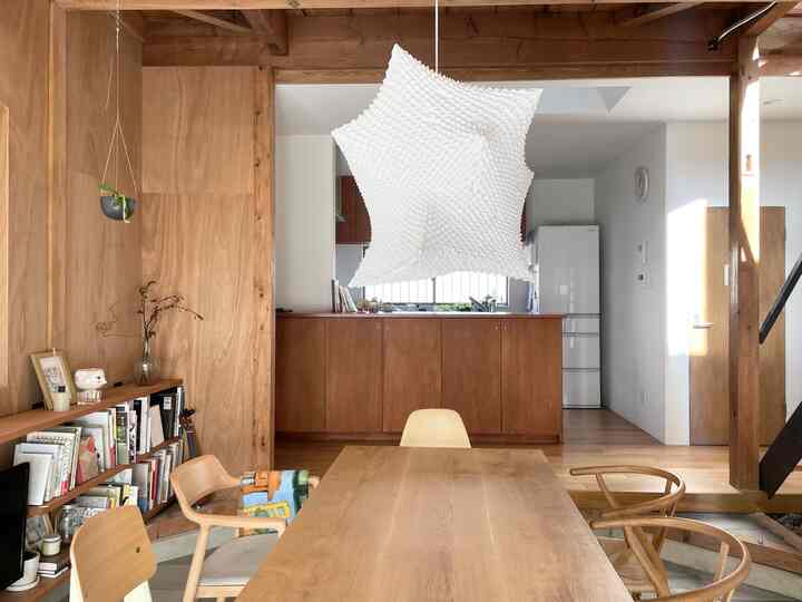 Dining

The weather is nice and the light is streaming in through the window above the stairs 🌞

#Dining room #ダイニングキッチン #リノベーション #renovation #リビング #和風 #和風インテリア
