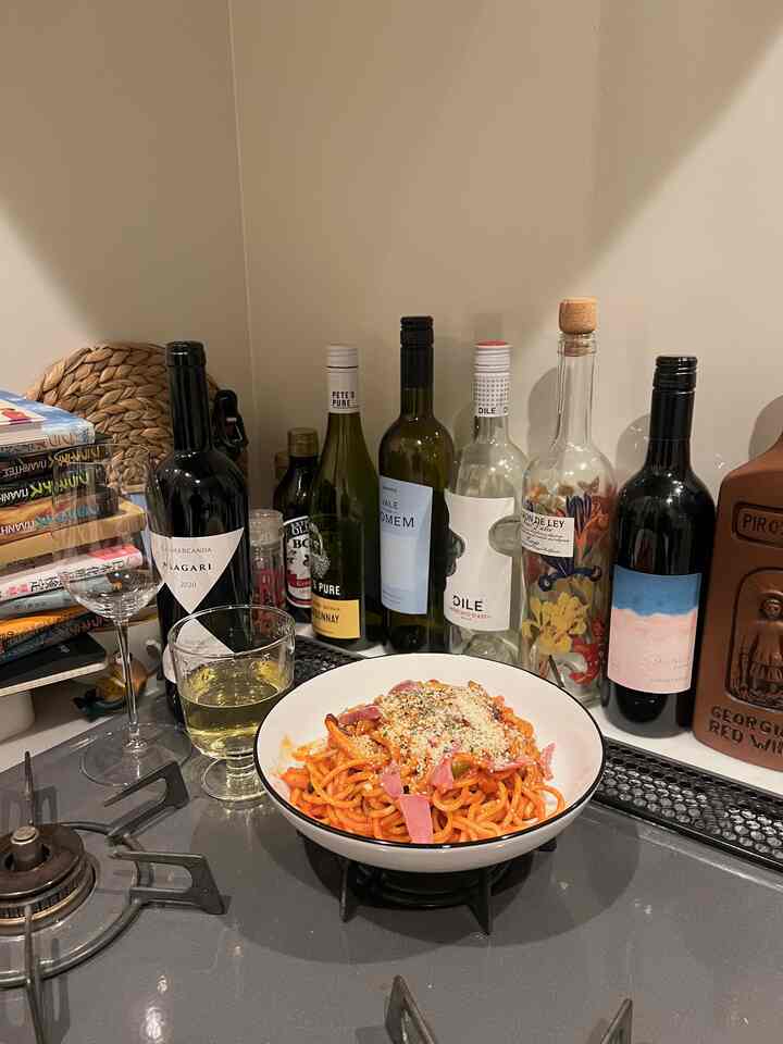 キッチンドランカー🍝
一人暮らしなのでキッチンで食べちゃうこともしばしば🍷
#キッチン #IKEAキッチン #IKEA食器